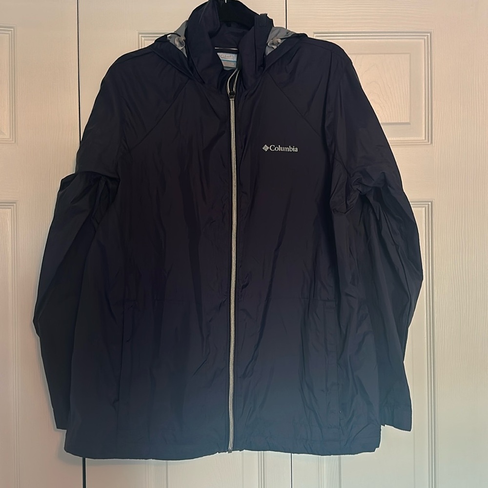 Like new Columbia rain jacket